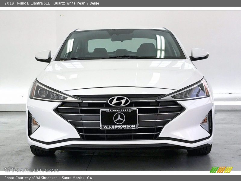 Quartz White Pearl / Beige 2019 Hyundai Elantra SEL