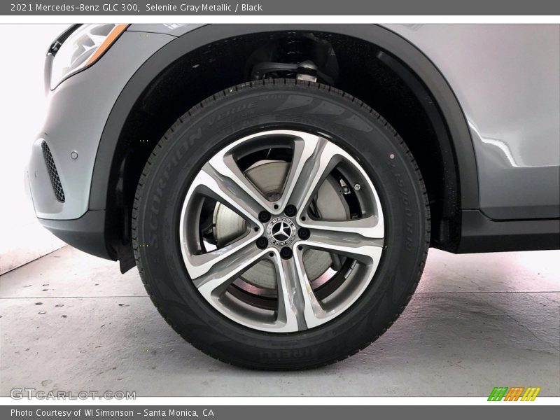 Selenite Gray Metallic / Black 2021 Mercedes-Benz GLC 300