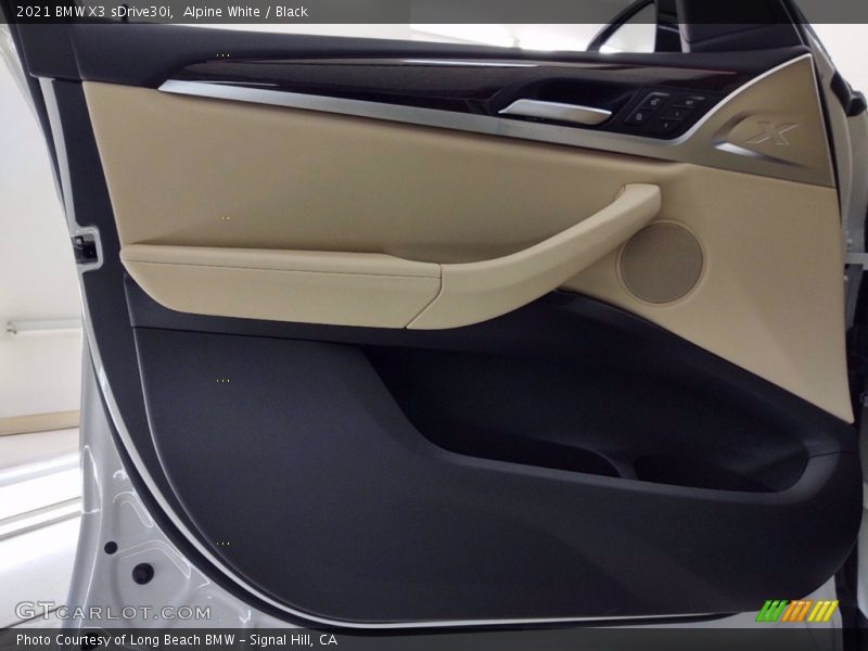 Alpine White / Black 2021 BMW X3 sDrive30i