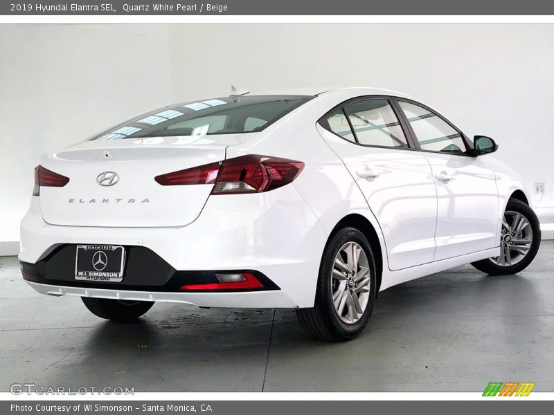 Quartz White Pearl / Beige 2019 Hyundai Elantra SEL