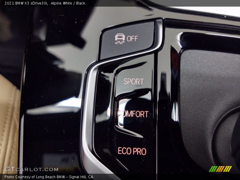 Alpine White / Black 2021 BMW X3 sDrive30i