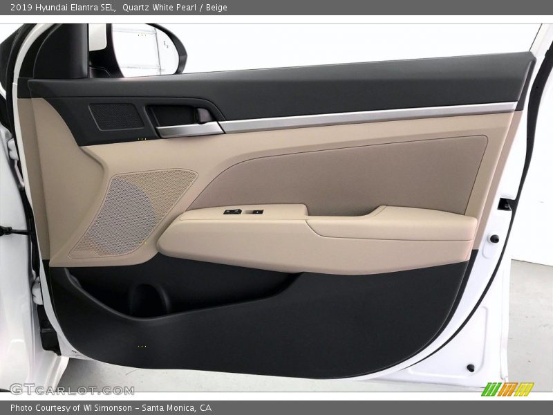 Quartz White Pearl / Beige 2019 Hyundai Elantra SEL