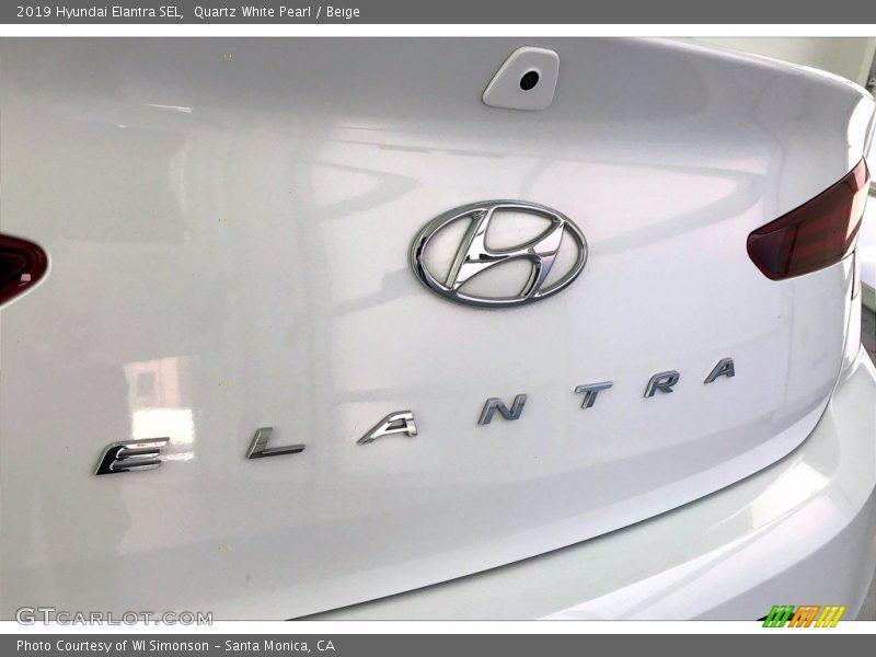 Quartz White Pearl / Beige 2019 Hyundai Elantra SEL
