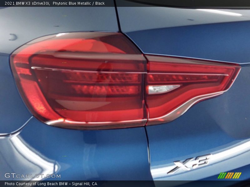 Phytonic Blue Metallic / Black 2021 BMW X3 sDrive30i