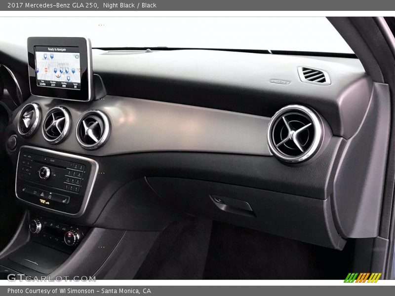 Night Black / Black 2017 Mercedes-Benz GLA 250