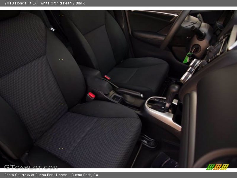 White Orchid Pearl / Black 2018 Honda Fit LX
