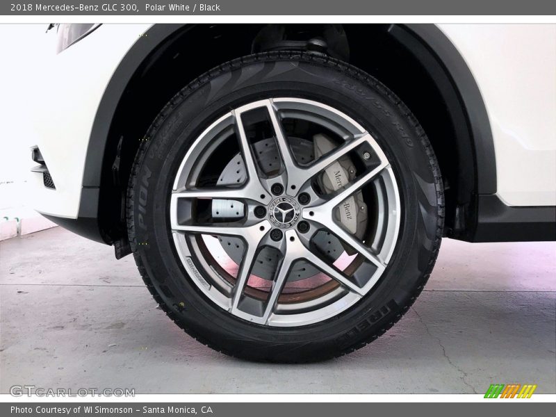 Polar White / Black 2018 Mercedes-Benz GLC 300