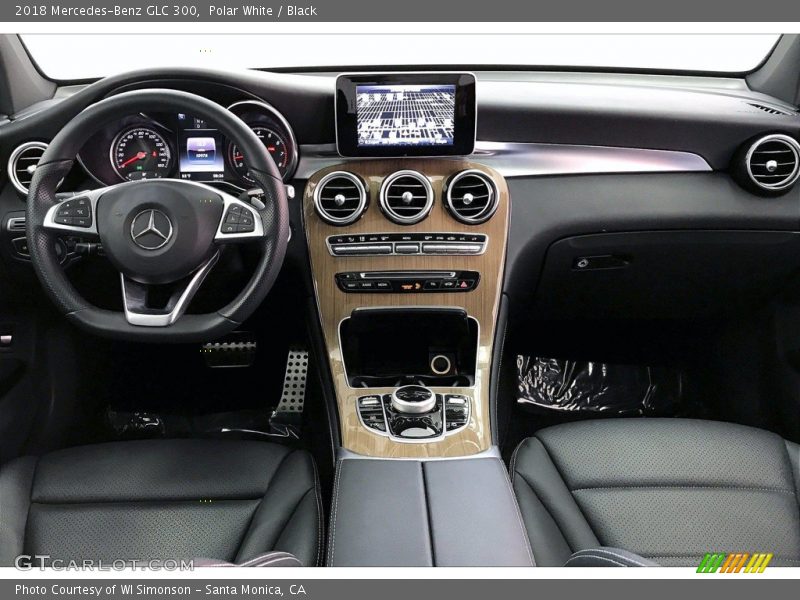 Polar White / Black 2018 Mercedes-Benz GLC 300