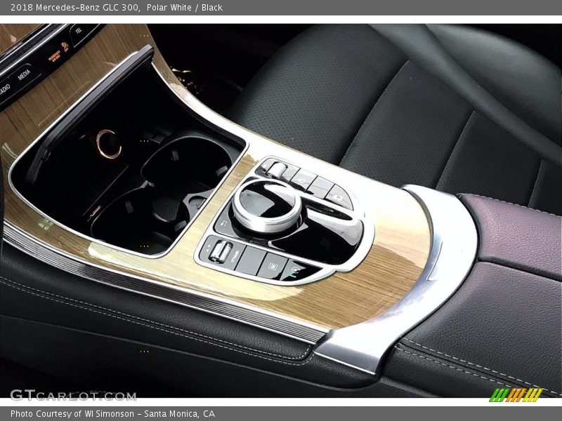 Polar White / Black 2018 Mercedes-Benz GLC 300
