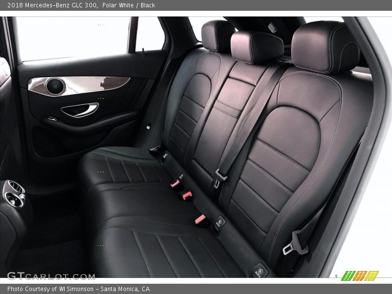 Polar White / Black 2018 Mercedes-Benz GLC 300
