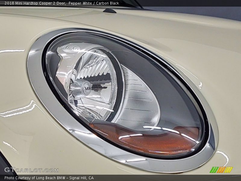 Pepper White / Carbon Black 2018 Mini Hardtop Cooper 2 Door