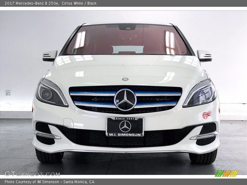 Cirrus White / Black 2017 Mercedes-Benz B 250e