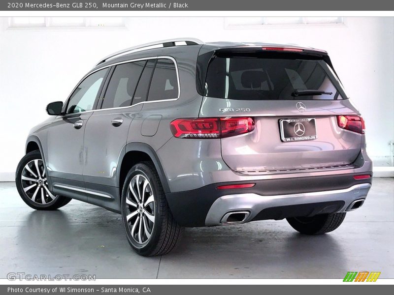 Mountain Grey Metallic / Black 2020 Mercedes-Benz GLB 250
