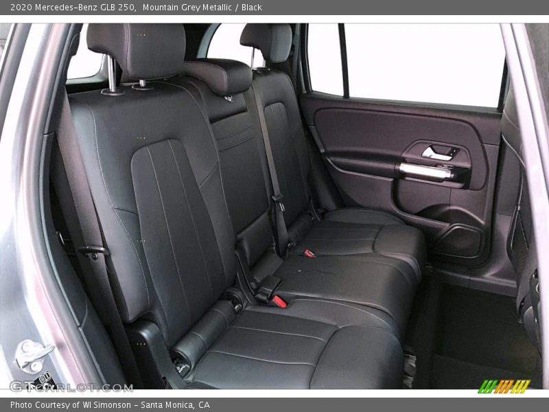 Mountain Grey Metallic / Black 2020 Mercedes-Benz GLB 250