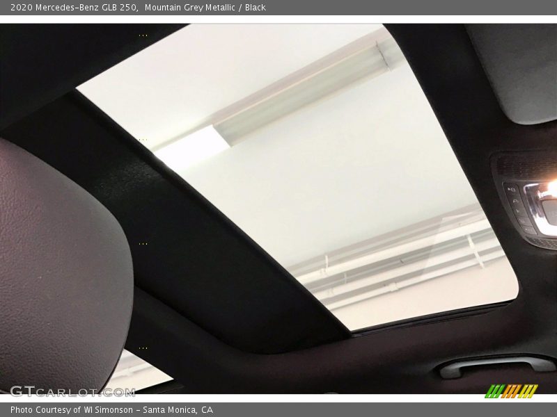 Mountain Grey Metallic / Black 2020 Mercedes-Benz GLB 250