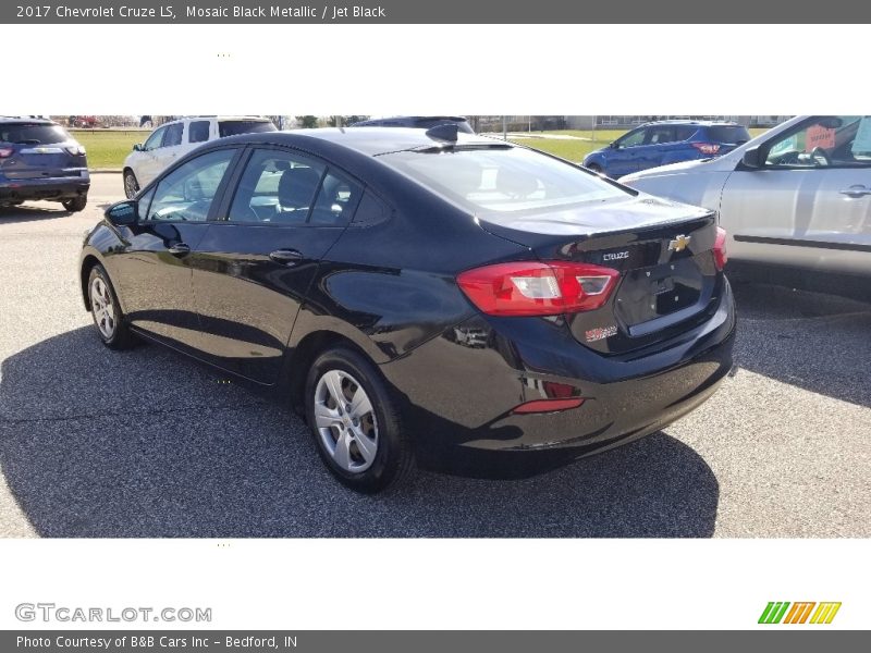 Mosaic Black Metallic / Jet Black 2017 Chevrolet Cruze LS