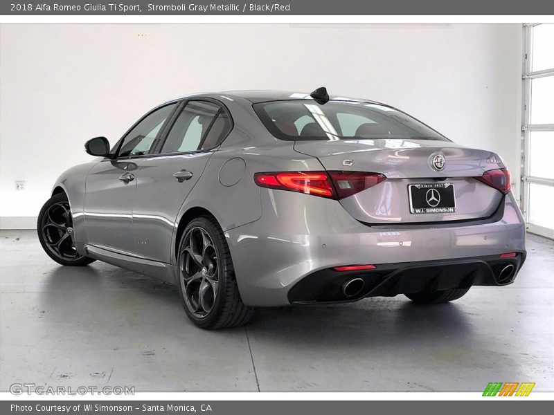 Stromboli Gray Metallic / Black/Red 2018 Alfa Romeo Giulia Ti Sport