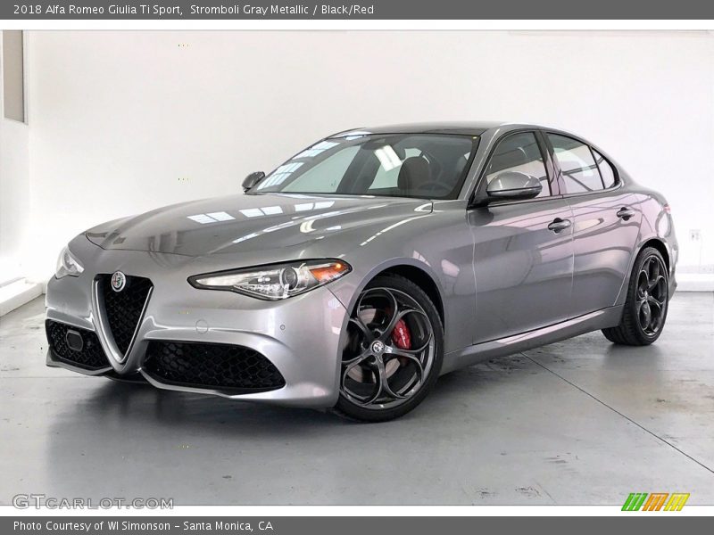 Front 3/4 View of 2018 Giulia Ti Sport
