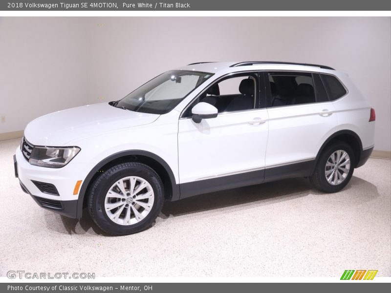 Pure White / Titan Black 2018 Volkswagen Tiguan SE 4MOTION