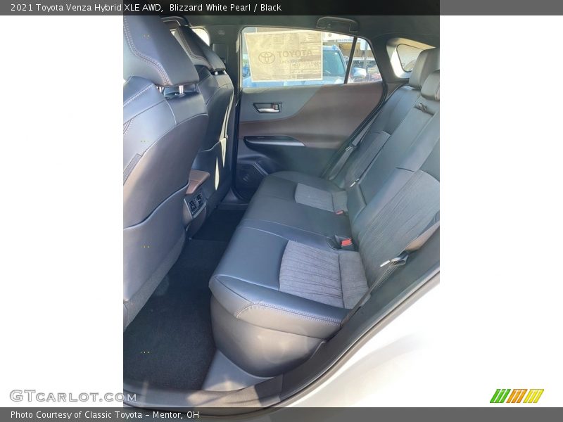 Blizzard White Pearl / Black 2021 Toyota Venza Hybrid XLE AWD