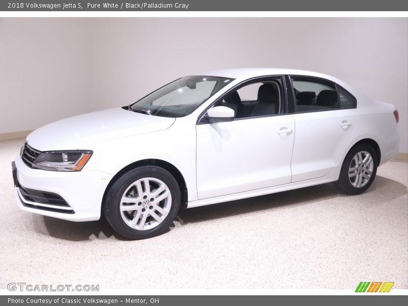 Pure White / Black/Palladium Gray 2018 Volkswagen Jetta S