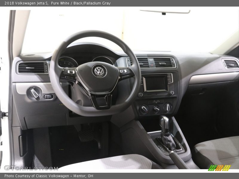 Pure White / Black/Palladium Gray 2018 Volkswagen Jetta S