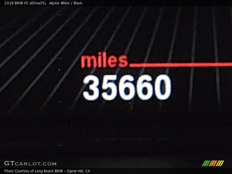 Alpine White / Black 2018 BMW X5 sDrive35i