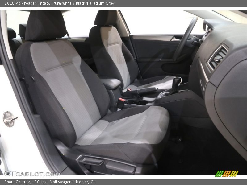Pure White / Black/Palladium Gray 2018 Volkswagen Jetta S