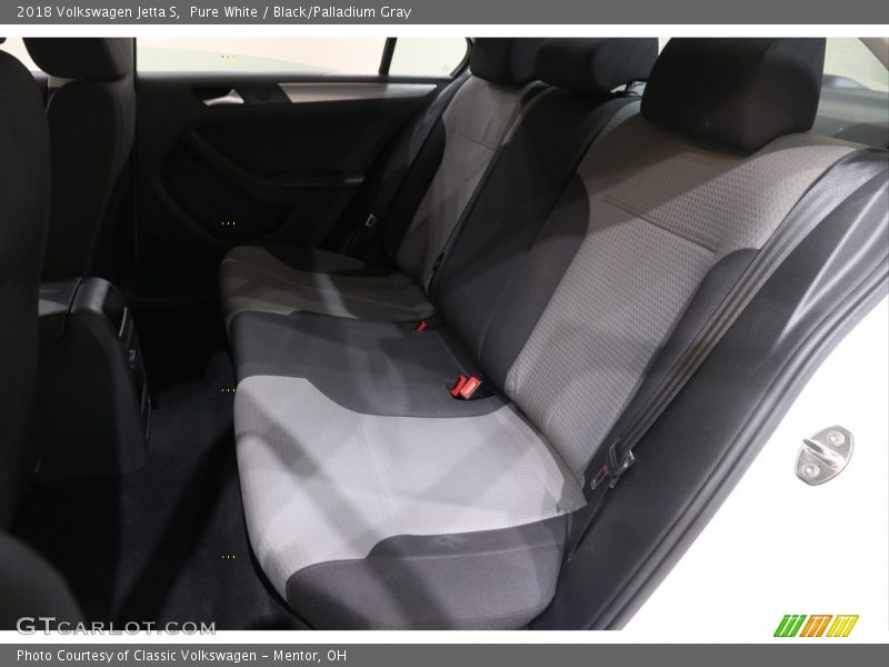 Pure White / Black/Palladium Gray 2018 Volkswagen Jetta S
