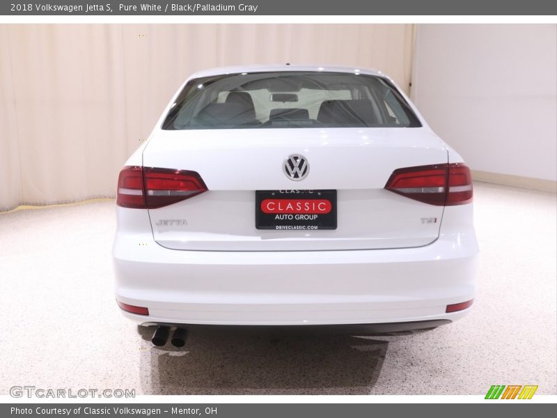 Pure White / Black/Palladium Gray 2018 Volkswagen Jetta S