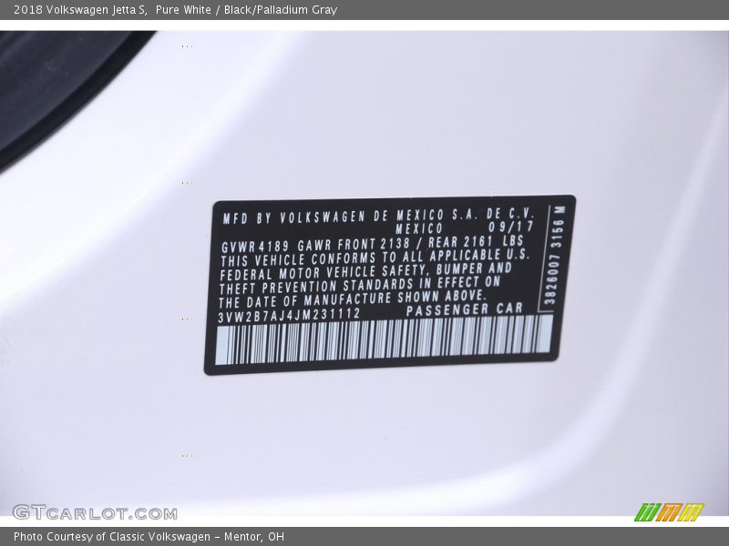 Pure White / Black/Palladium Gray 2018 Volkswagen Jetta S