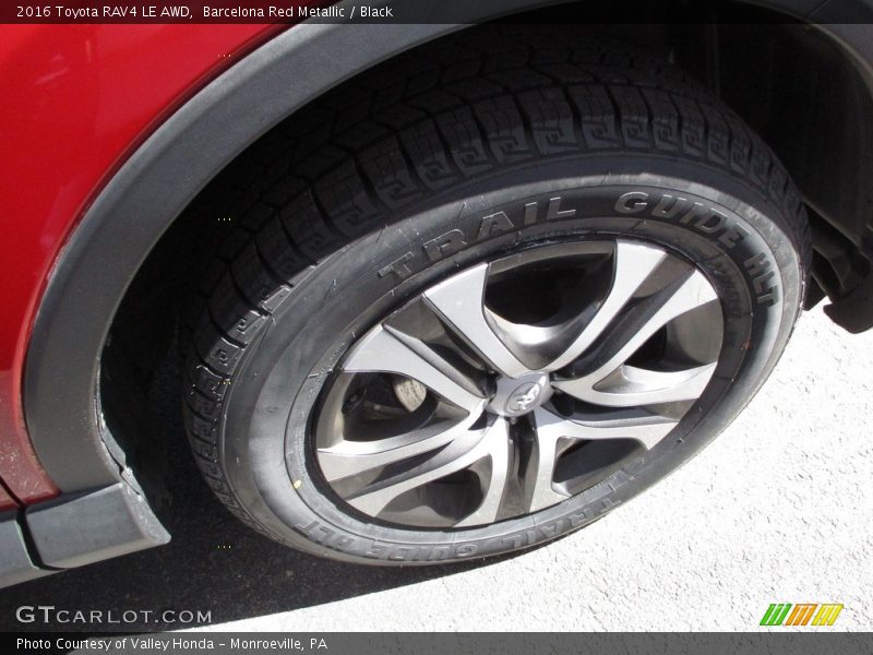Barcelona Red Metallic / Black 2016 Toyota RAV4 LE AWD