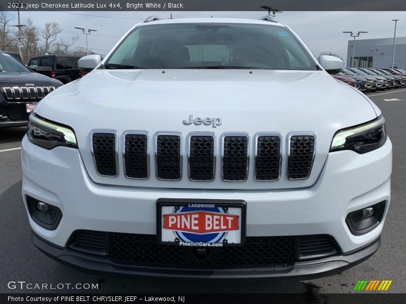 Bright White / Black 2021 Jeep Cherokee Latitude Lux 4x4