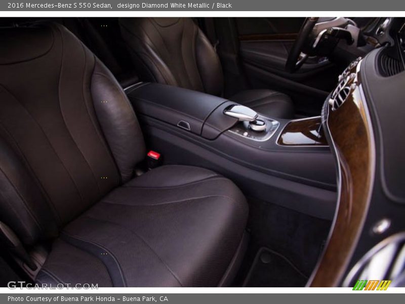designo Diamond White Metallic / Black 2016 Mercedes-Benz S 550 Sedan