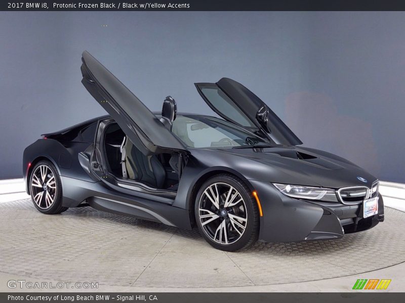 Front 3/4 View of 2017 i8 