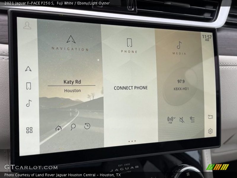 Fuji White / Ebony/Light Oyster 2021 Jaguar F-PACE P250 S