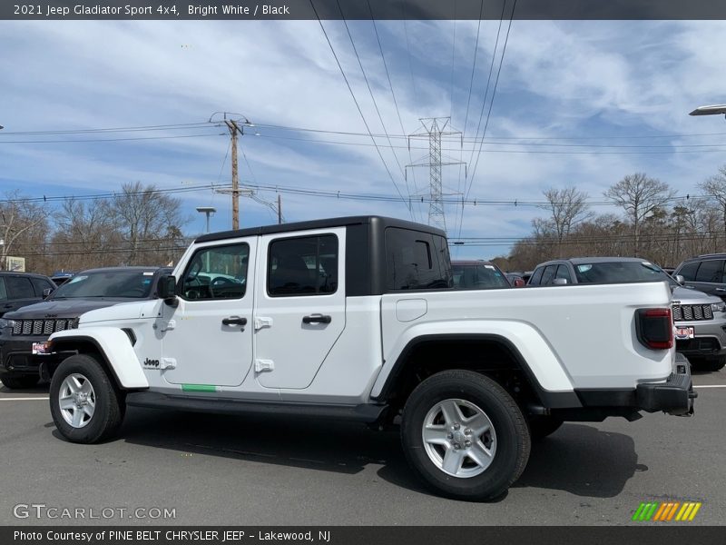 Bright White / Black 2021 Jeep Gladiator Sport 4x4