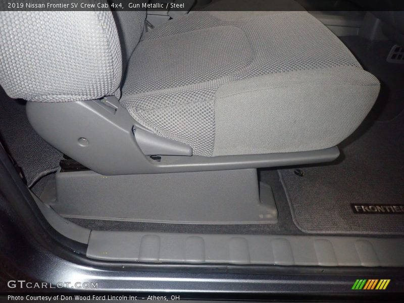 Gun Metallic / Steel 2019 Nissan Frontier SV Crew Cab 4x4