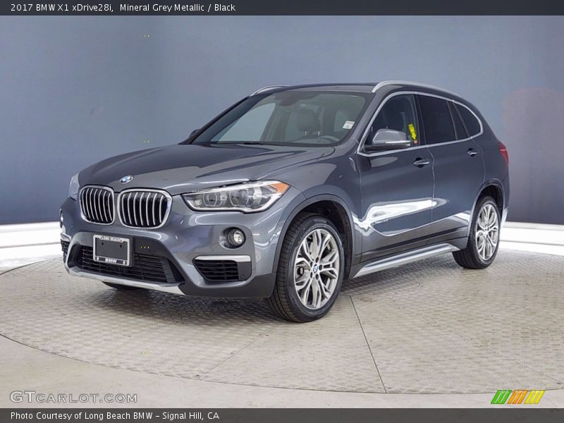 Mineral Grey Metallic / Black 2017 BMW X1 xDrive28i