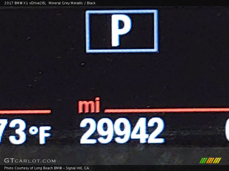 Mineral Grey Metallic / Black 2017 BMW X1 xDrive28i