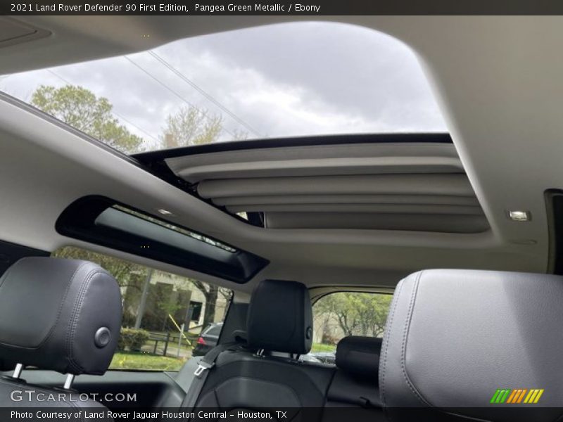 Sunroof of 2021 Defender 90 First Edition