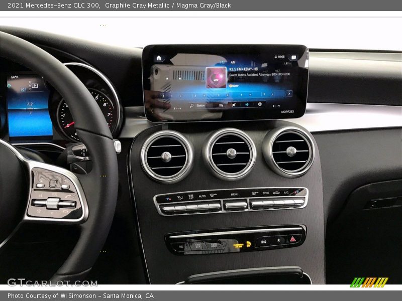 Graphite Gray Metallic / Magma Gray/Black 2021 Mercedes-Benz GLC 300