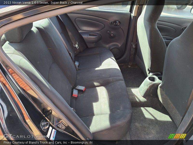 Super Black / Charcoal 2013 Nissan Versa 1.6 S Sedan