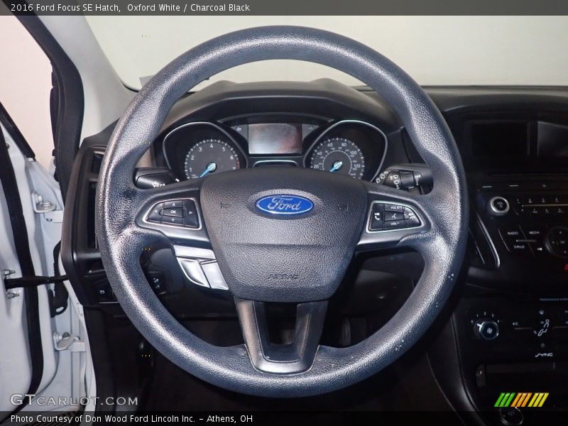 Oxford White / Charcoal Black 2016 Ford Focus SE Hatch