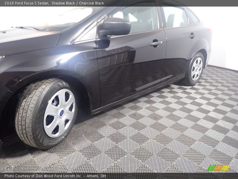 Shadow Black / Charcoal Black 2016 Ford Focus S Sedan