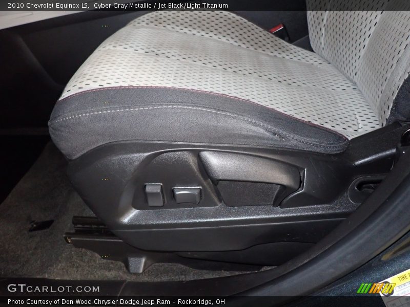 Cyber Gray Metallic / Jet Black/Light Titanium 2010 Chevrolet Equinox LS