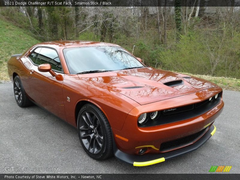 Sinamon Stick / Black 2021 Dodge Challenger R/T Scat Pack