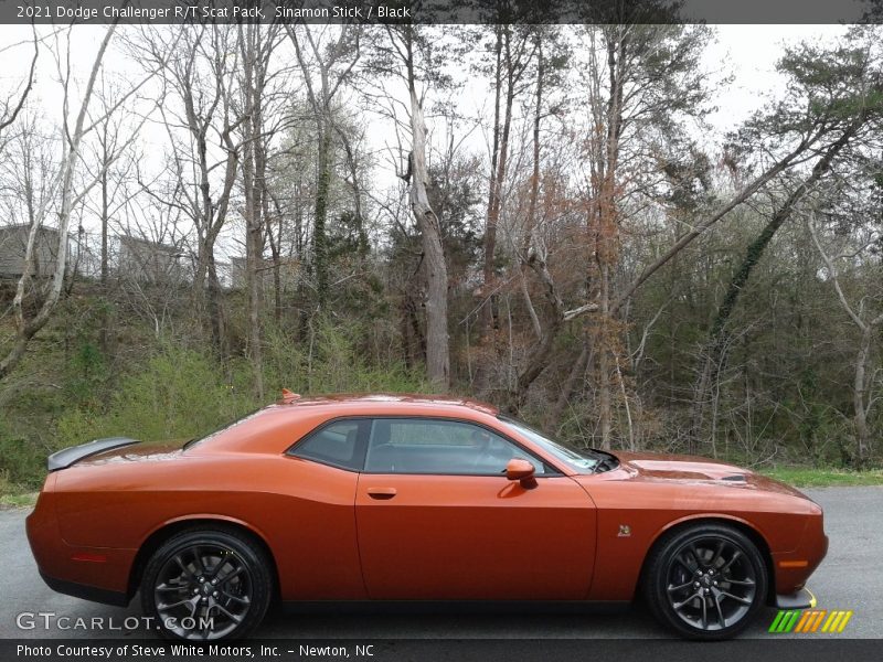 Sinamon Stick / Black 2021 Dodge Challenger R/T Scat Pack