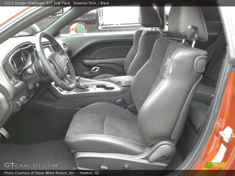 Sinamon Stick / Black 2021 Dodge Challenger R/T Scat Pack