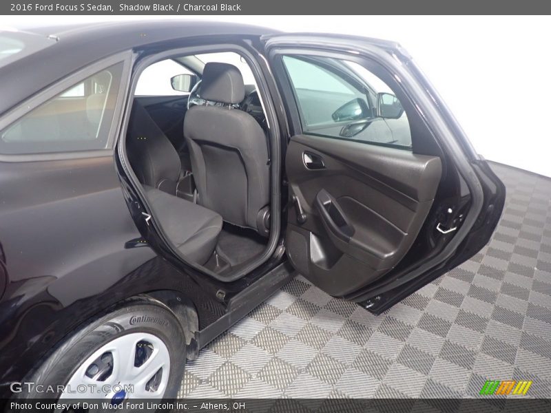 Shadow Black / Charcoal Black 2016 Ford Focus S Sedan